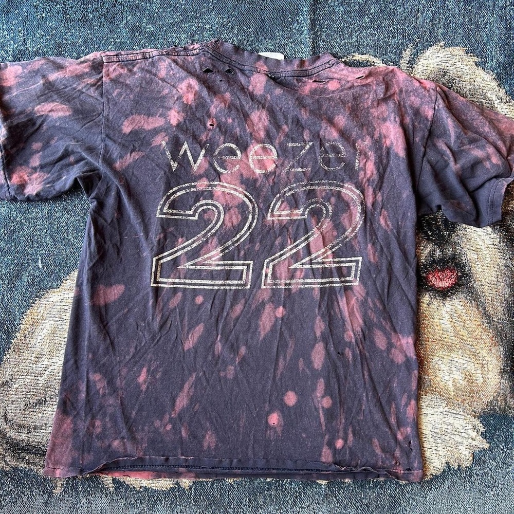 Weezer '22' Bleached Graphic Tee - Purple & Pink